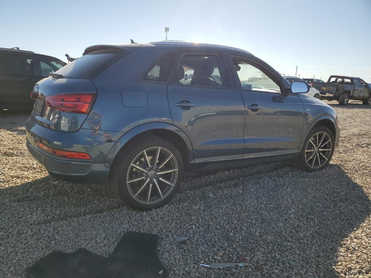 AUDI Q3 PREMIUM