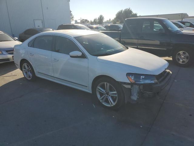 2015 VOLKSWAGEN PASSAT SE - 1VWBV7A33FC098151