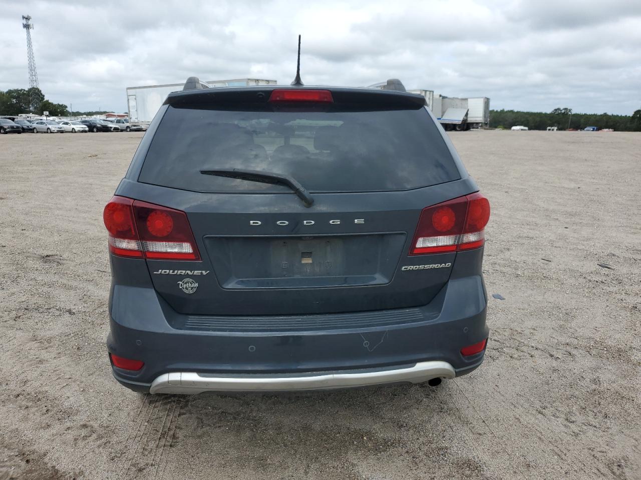 DODGE JOURNEY CROSSROAD