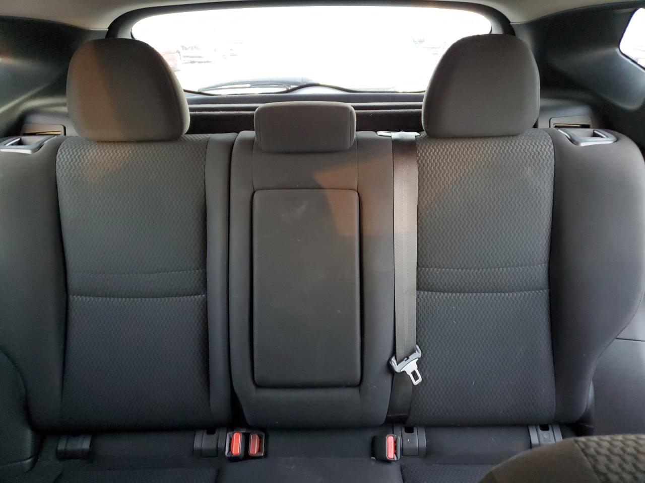 NISSAN ROGUE SPORT S