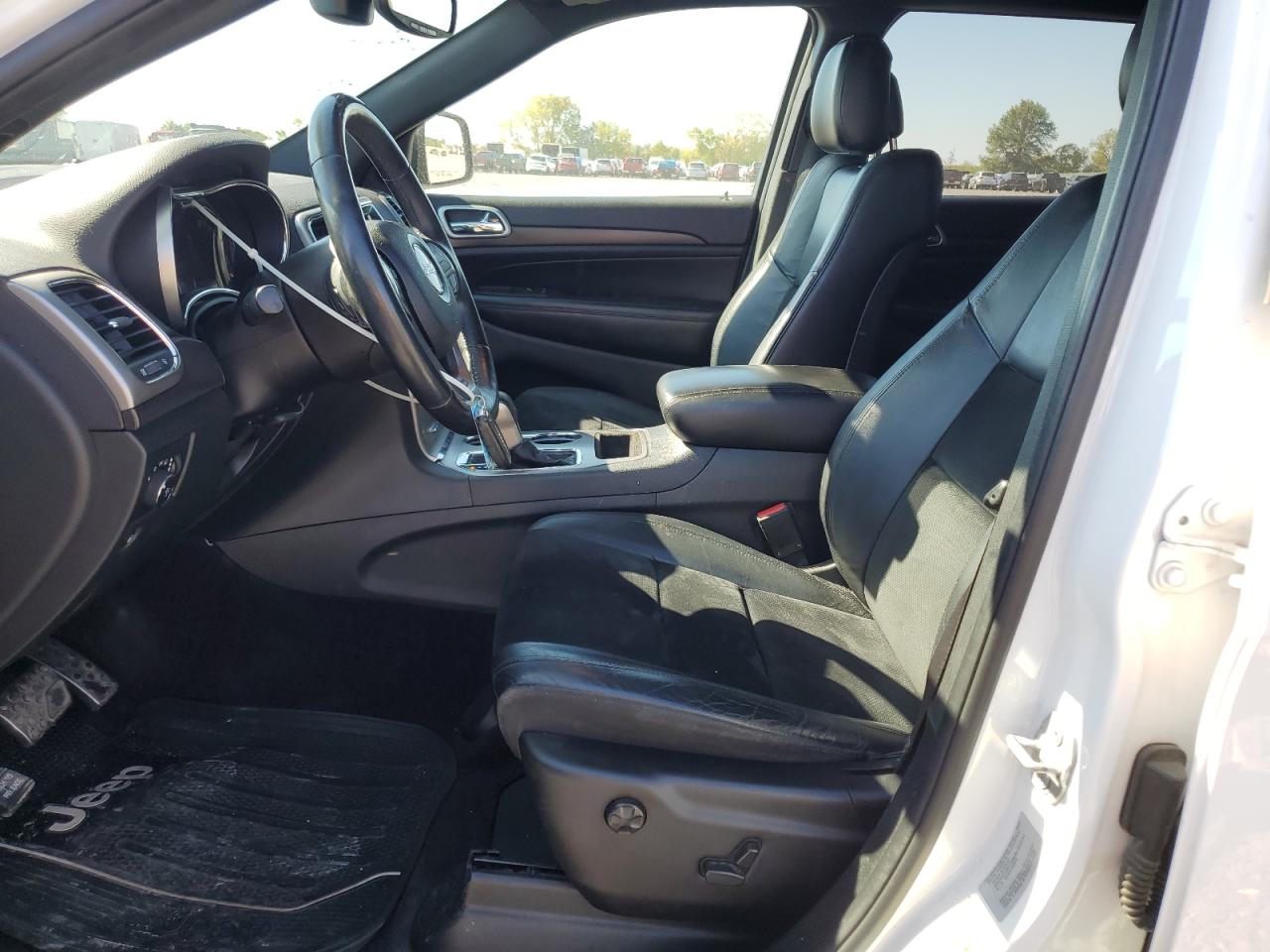 JEEP GRAND CHEROKEE LAREDO