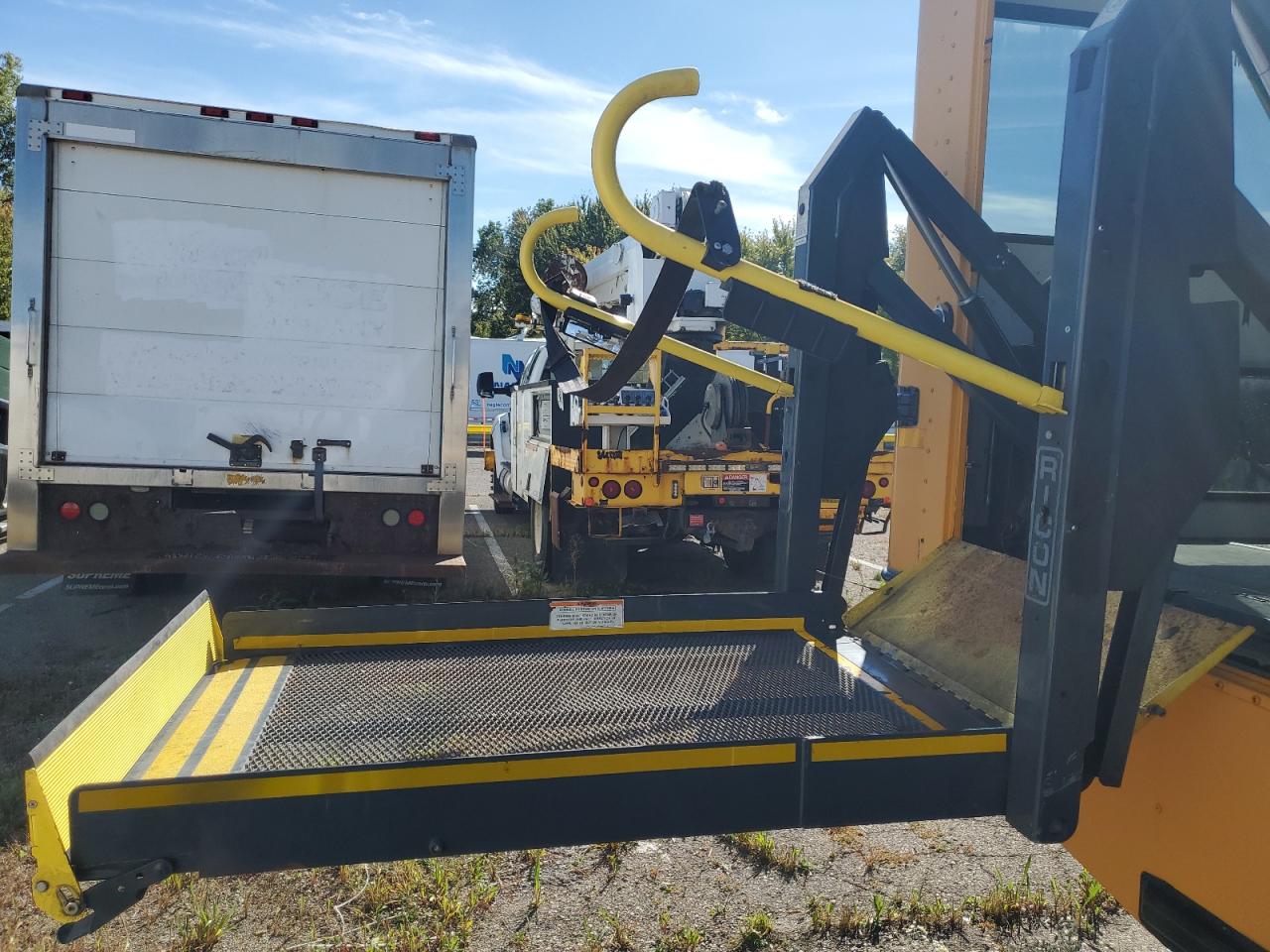 Lot #3276394705 2013 IC CORPORATION CE SERIES SCHOOL