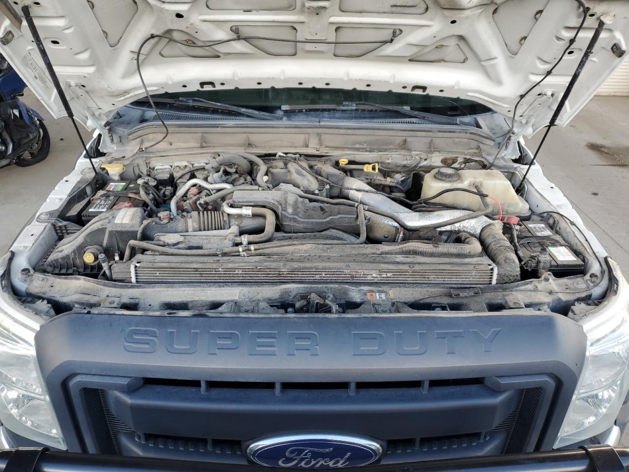 FORD F-550 SUPER DUTY