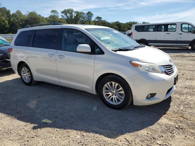 2016 TOYOTA SIENNA XLE - 5TDYK3DCXGS761421