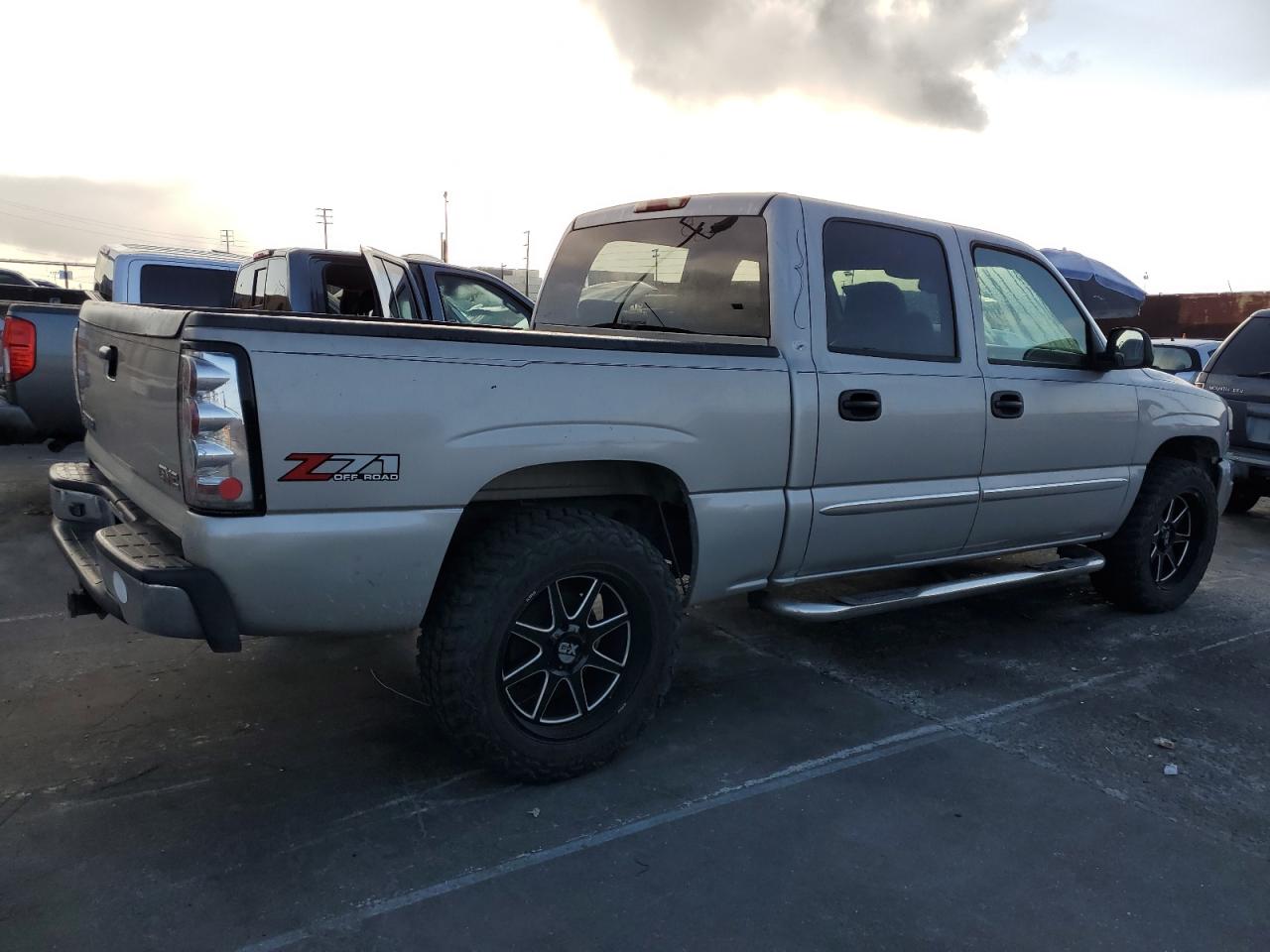 Lot #3285967563 2005 GMC NEW SIERRA K1500