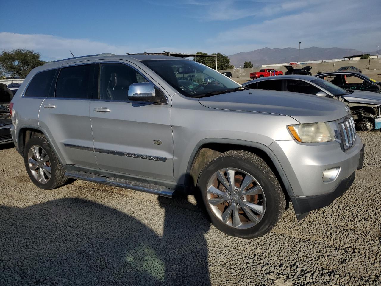 JEEP GRAND CHEROKEE LAREDO