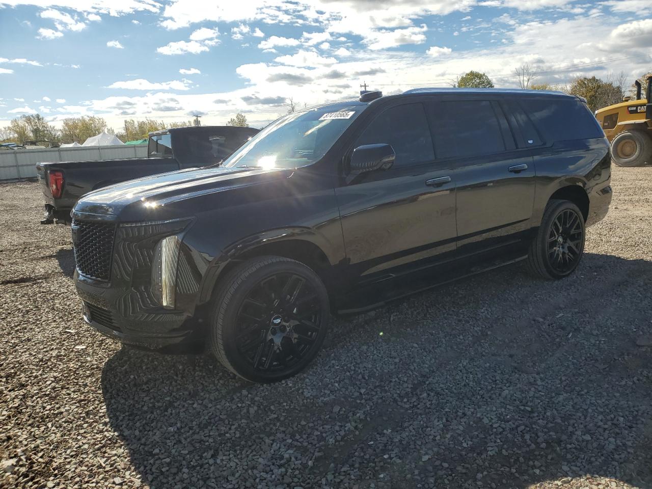 CADILLAC ESCALADE ESV LUXURY
