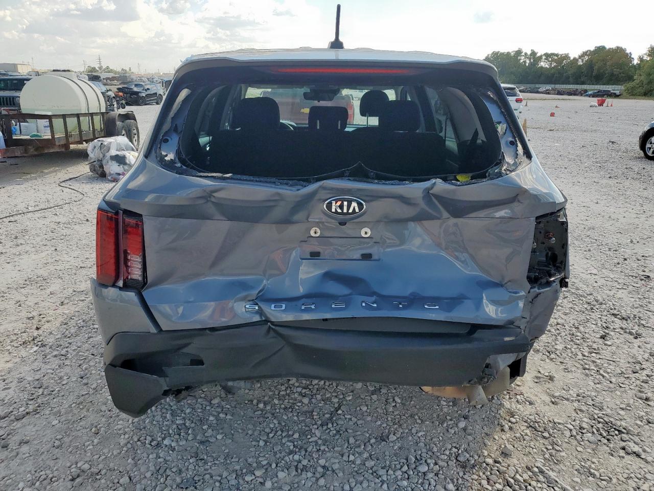 KIA SORENTO LX