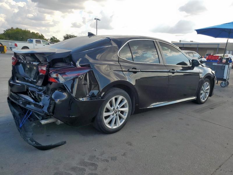 2022 TOYOTA CAMRY LE - 4T1R11AKXNU065525