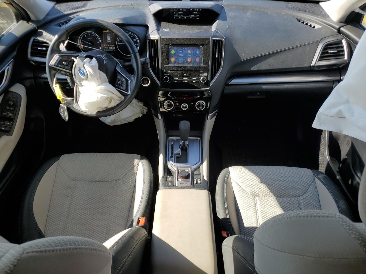 SUBARU FORESTER PREMIUM