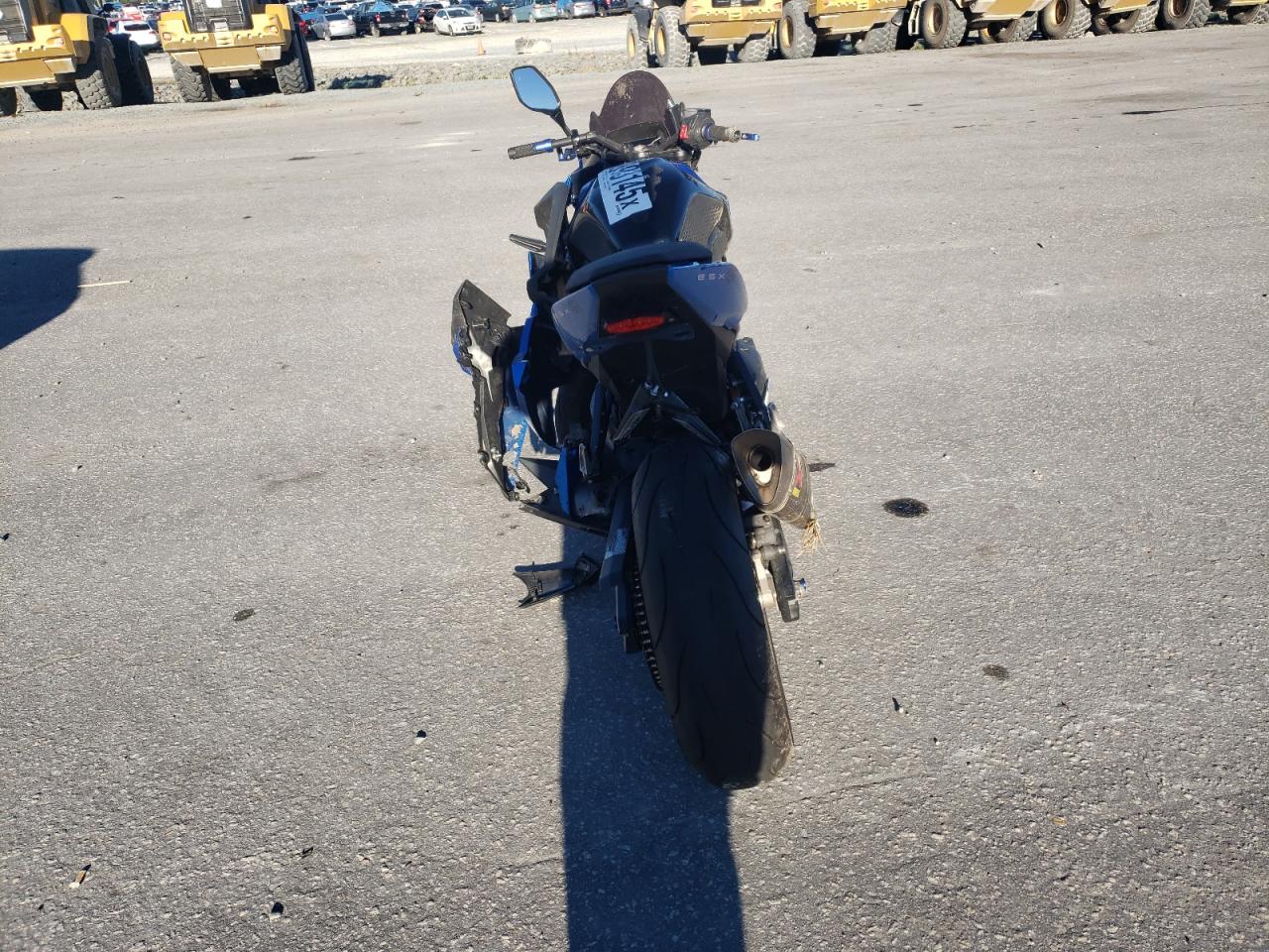 Lot #3296250516 2024 SUZUKI GSX800 F