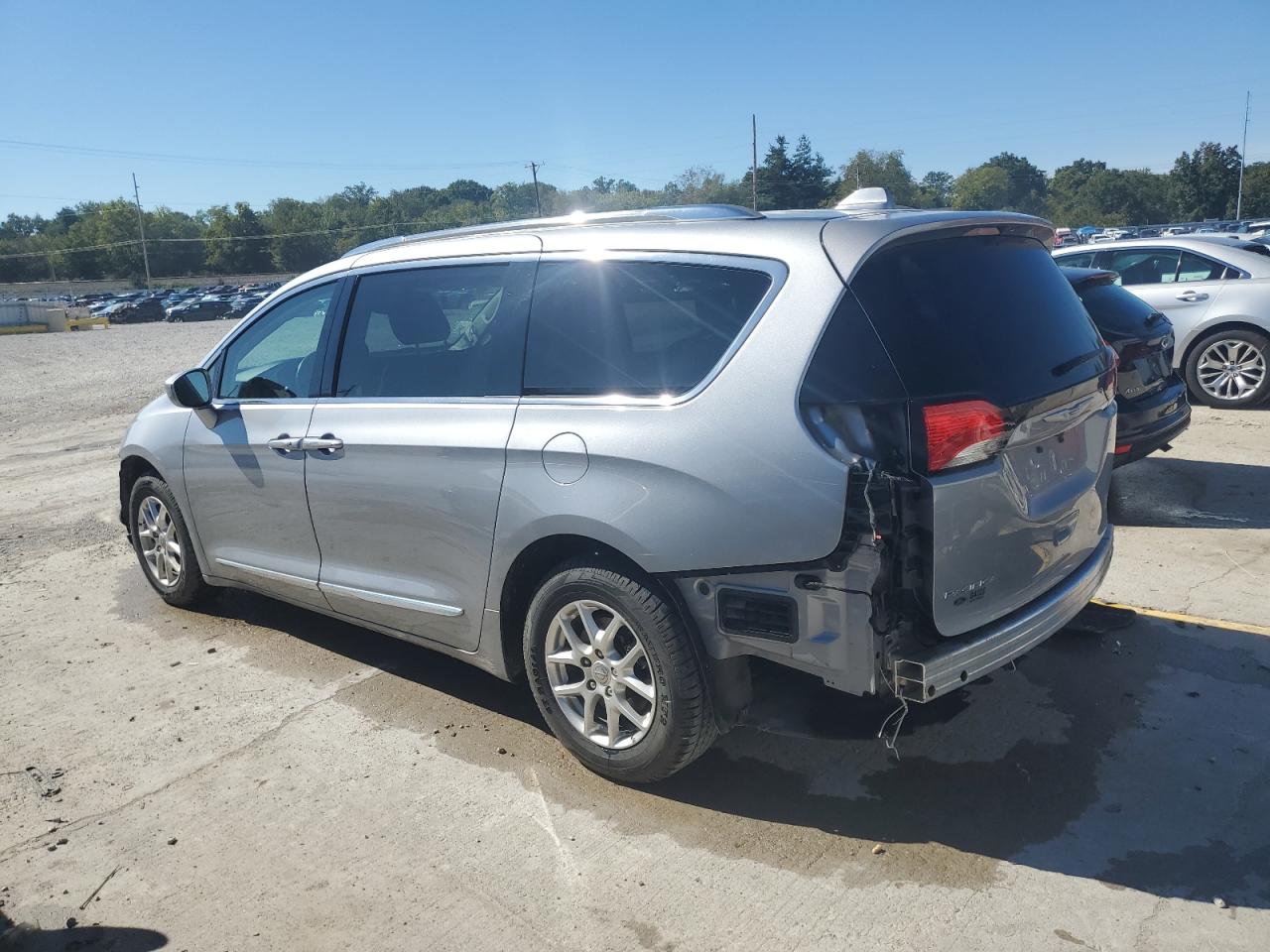 CHRYSLER PACIFICA TOURING L