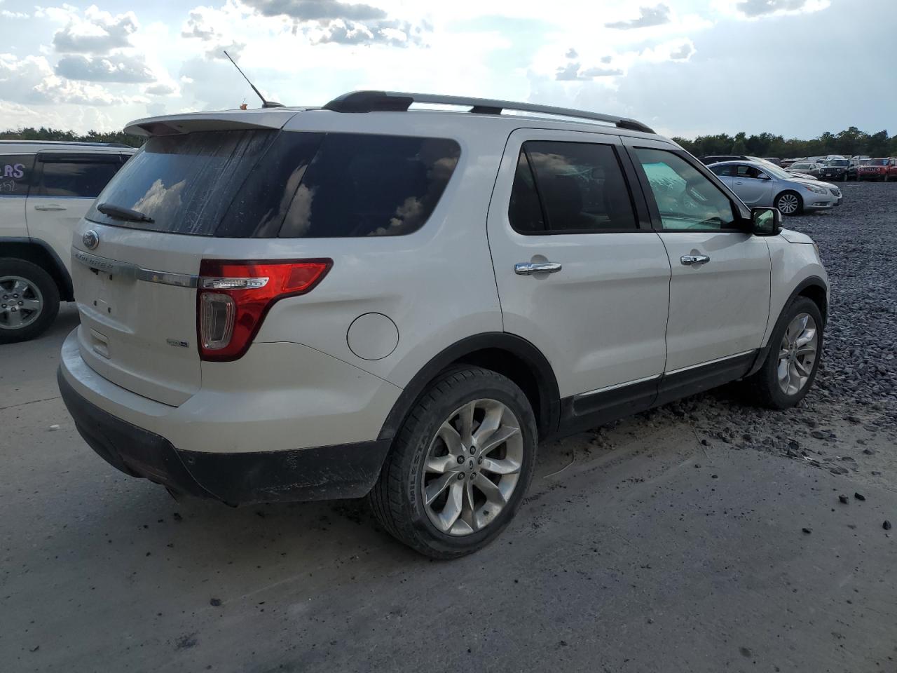 FORD EXPLORER LIMITED