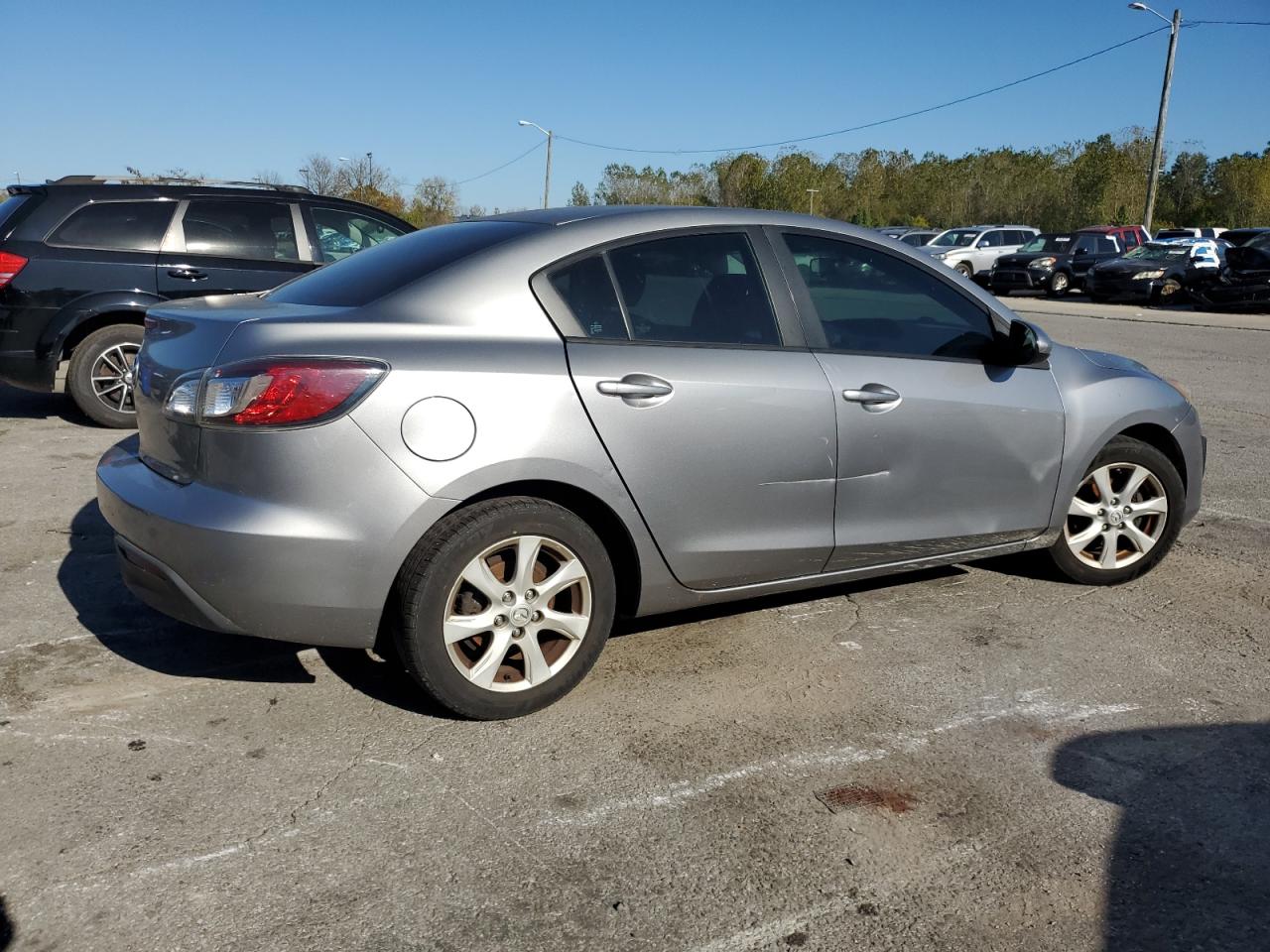 MAZDA 3 I