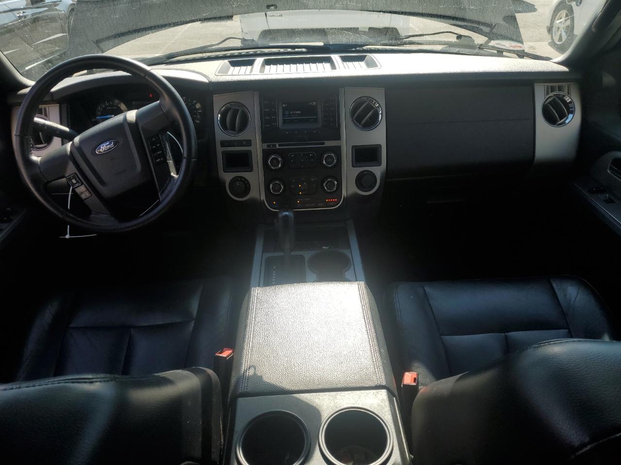 FORD EXPEDITION EL XLT