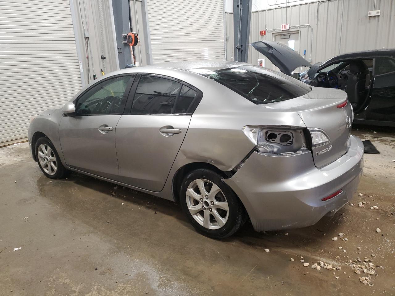 MAZDA 3 I