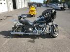 2011 HARLEY-DAVIDSON FLHX - 1HD1KB412BB633649