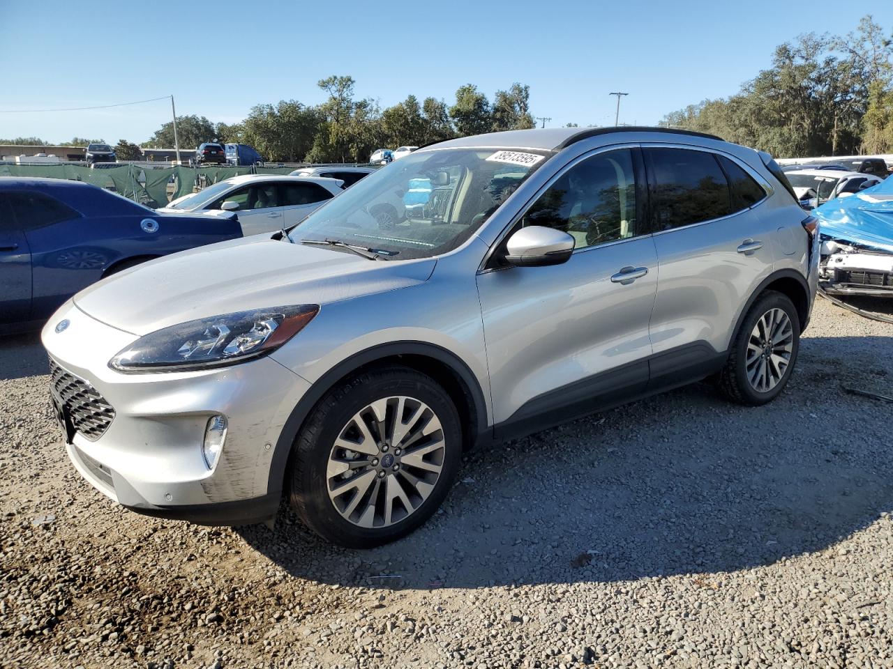 FORD ESCAPE TITANIUM