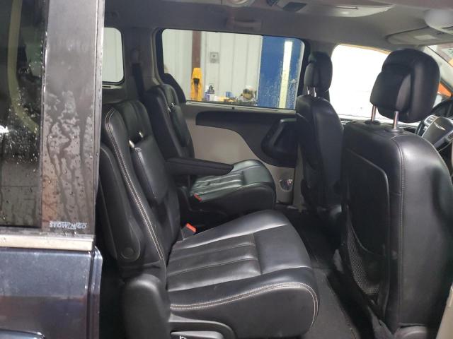 2013 CHRYSLER TOWN & COU - 2C4RC1CG4DR596917