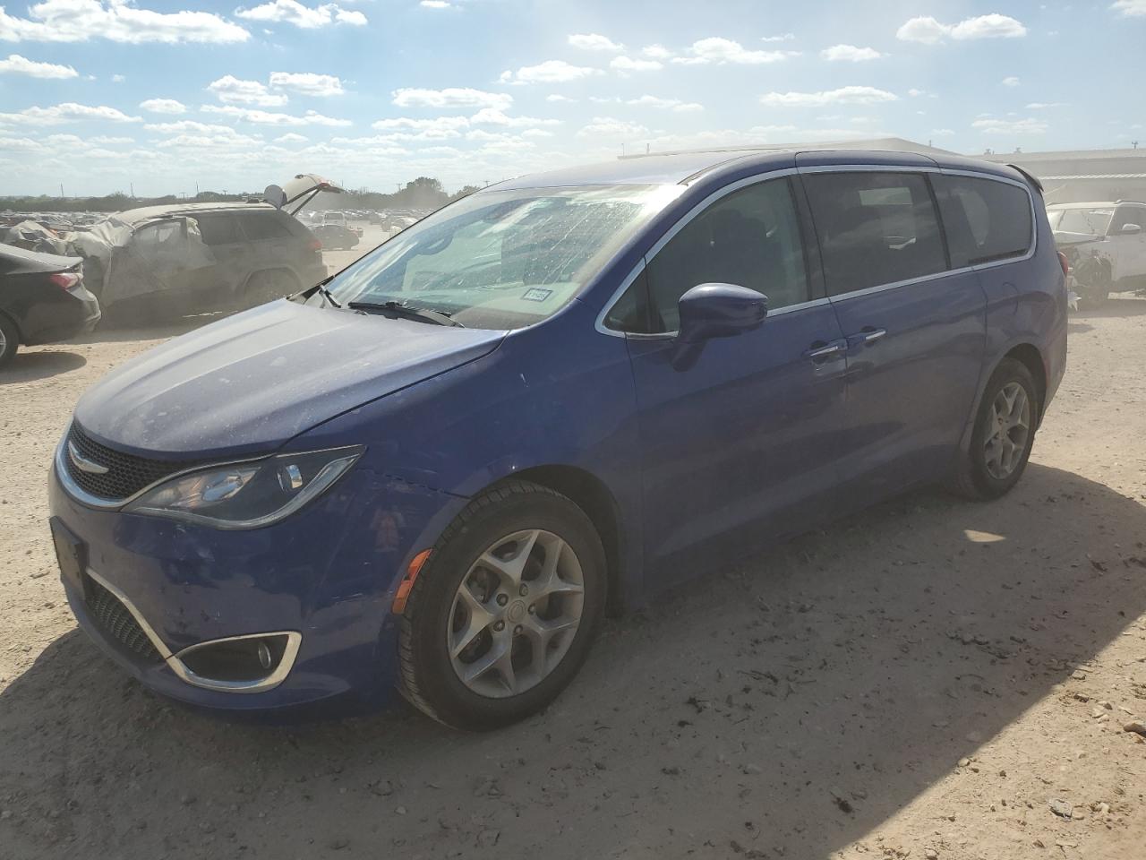 CHRYSLER PACIFICA TOURING PLUS