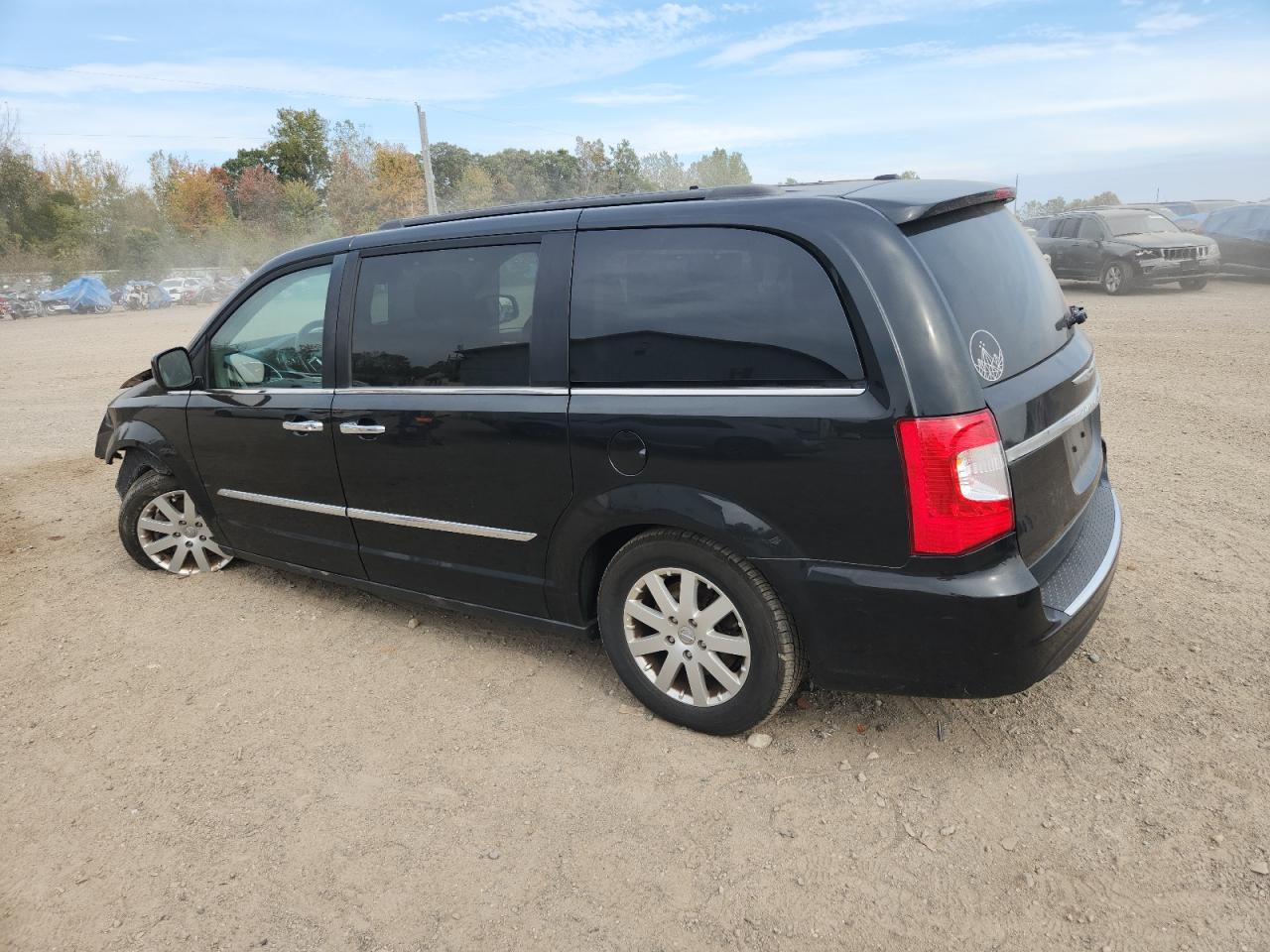 CHRYSLER TOWN & COUNTRY TOURING