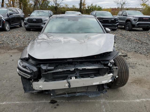 2025 GENESIS G70 BASE #3278555010