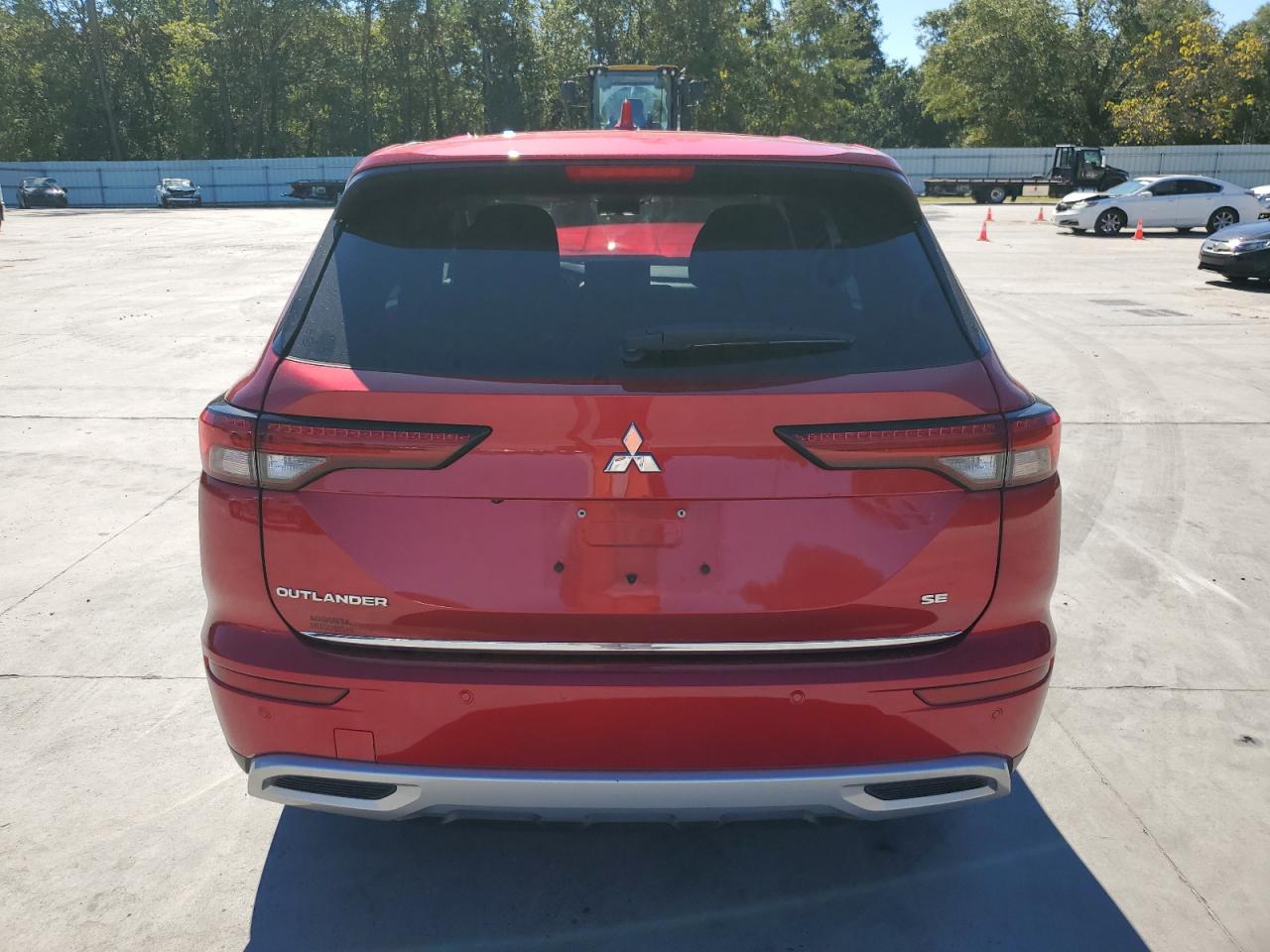 MITSUBISHI OUTLANDER SE