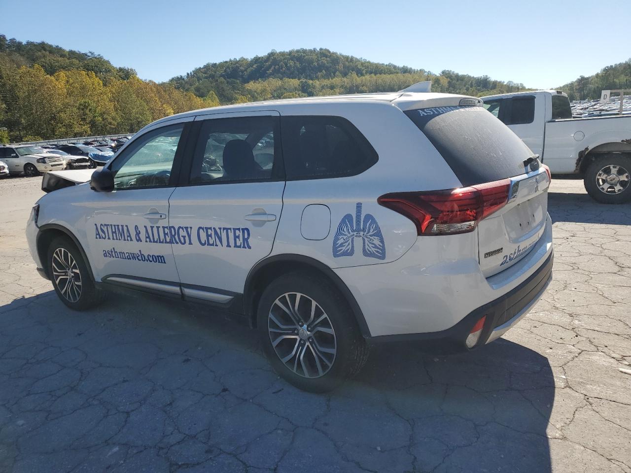 MITSUBISHI OUTLANDER ES