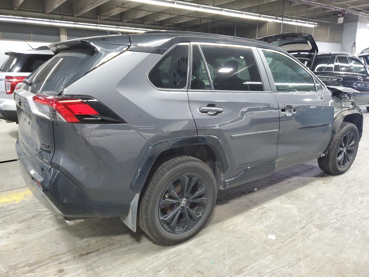 TOYOTA RAV4 XSE