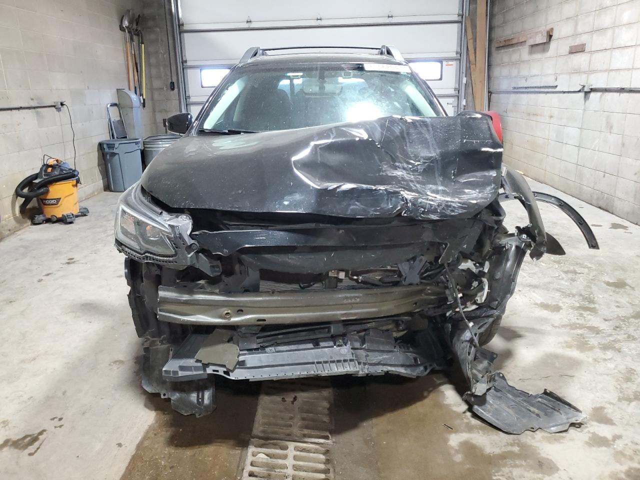 SUBARU OUTBACK ONYX EDITION XT