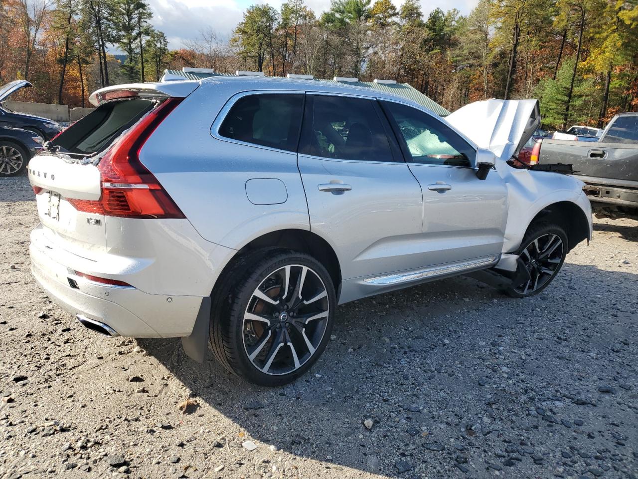 VOLVO XC60 T5 INSCRIPTION
