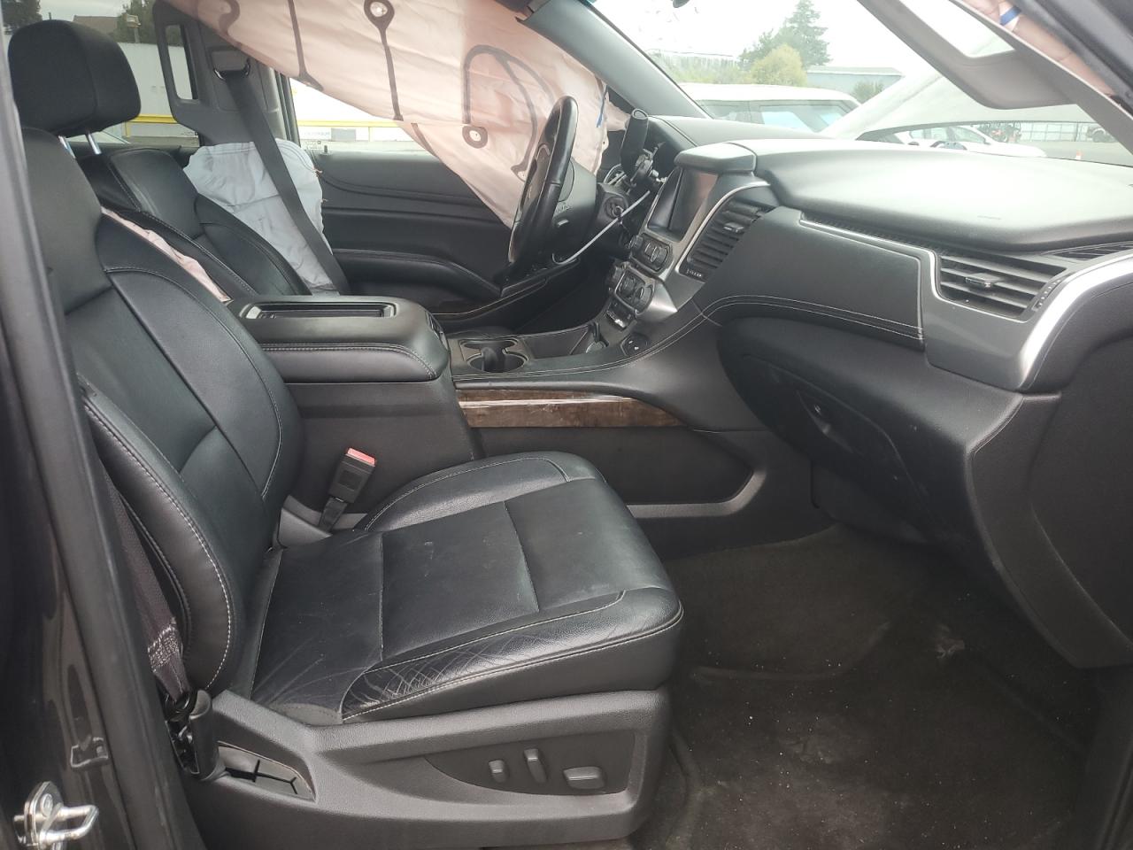 CHEVROLET SUBURBAN C1500 LT