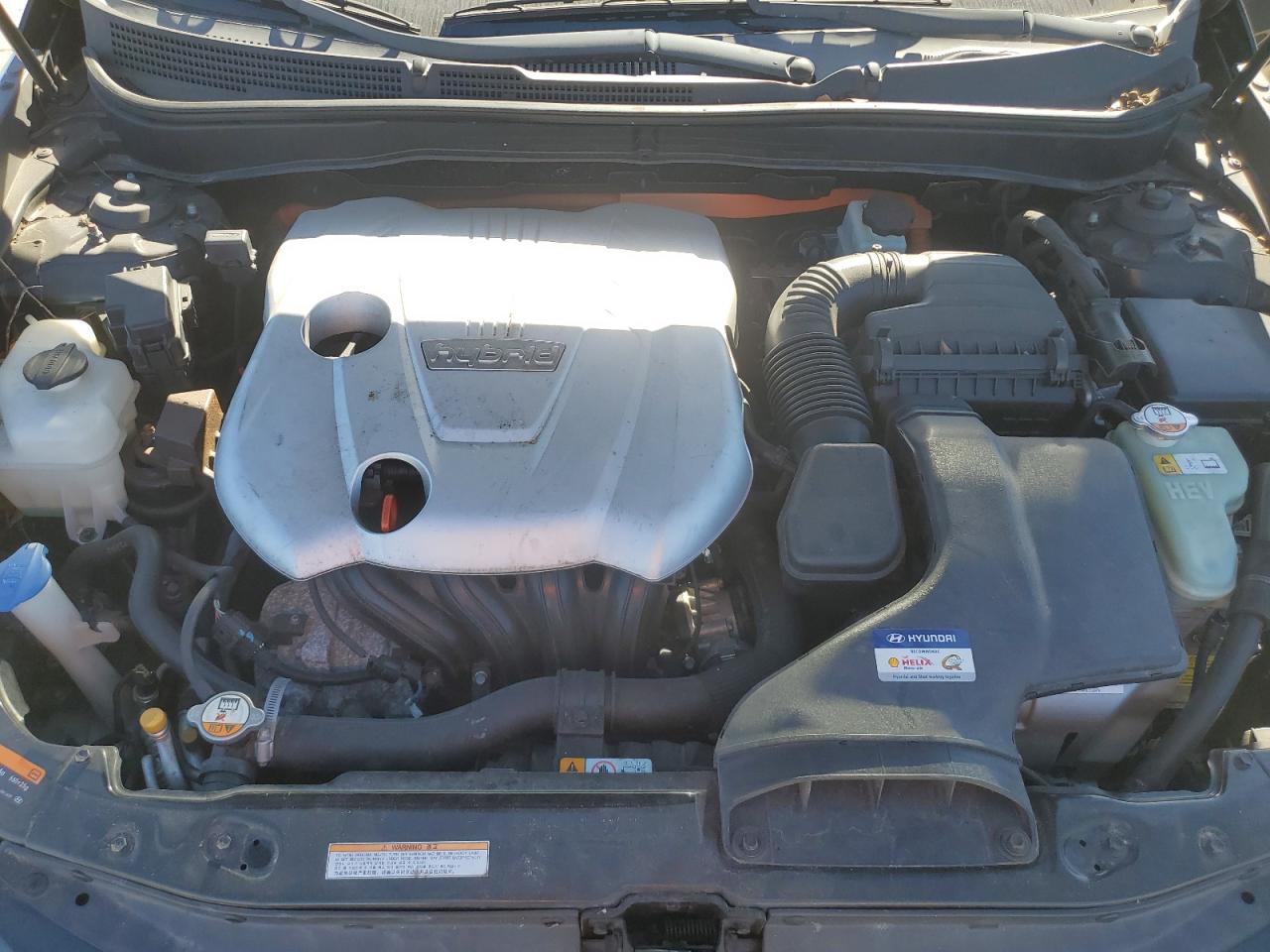 HYUNDAI SONATA HYBRID