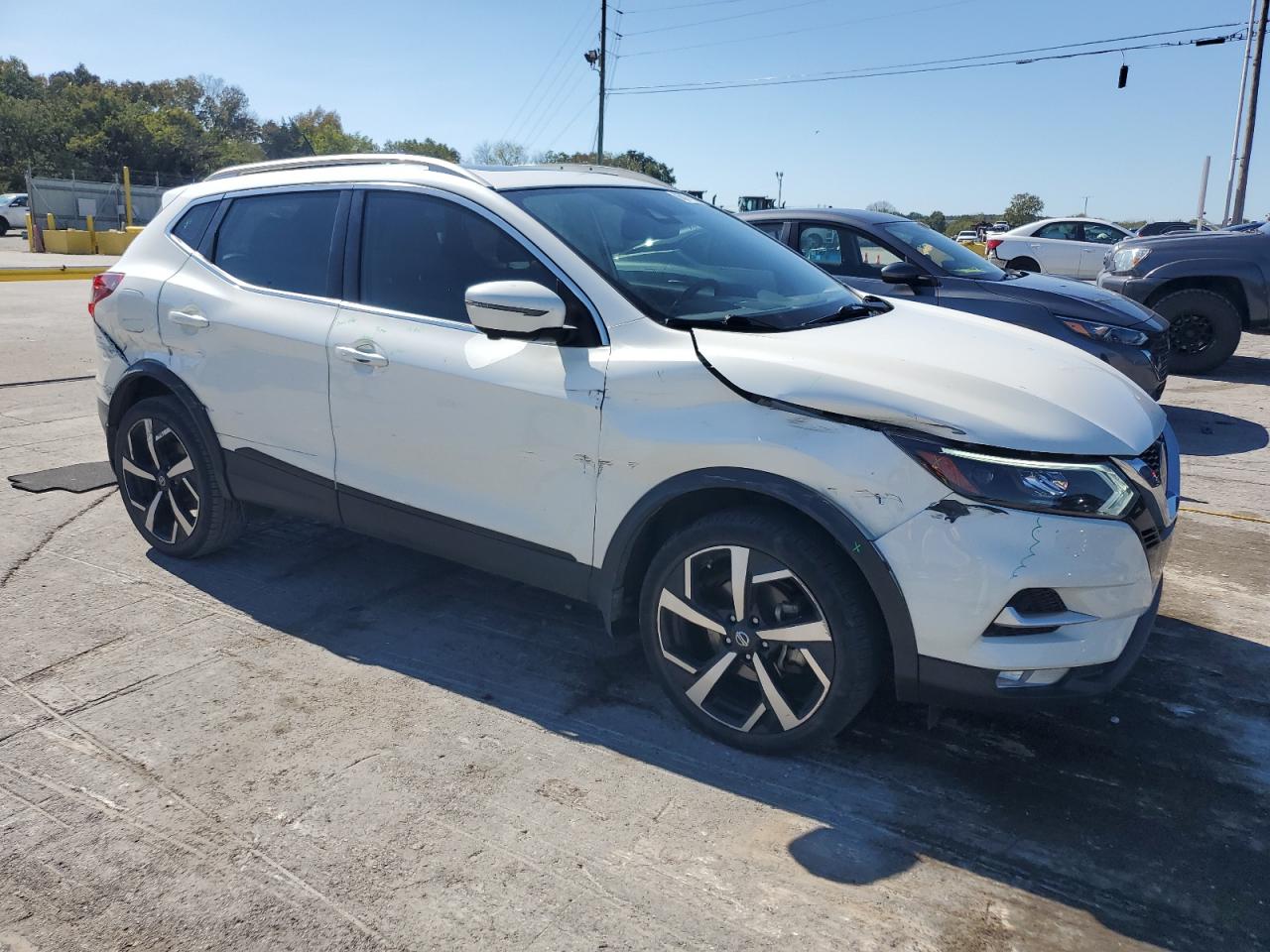 NISSAN ROGUE SPORT S