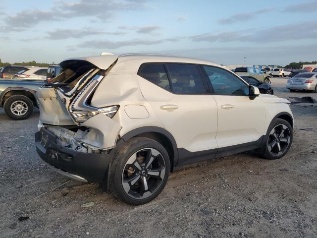 2022 VOLVO XC40 T5 MO - YV4162UKXN2739847