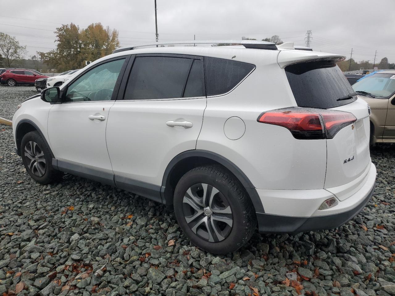 TOYOTA RAV4 LE