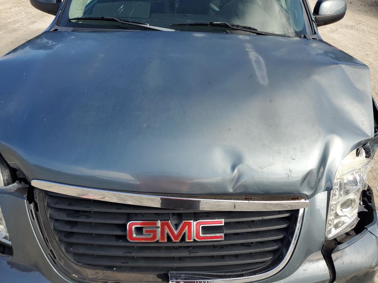 GMC YUKON SLE