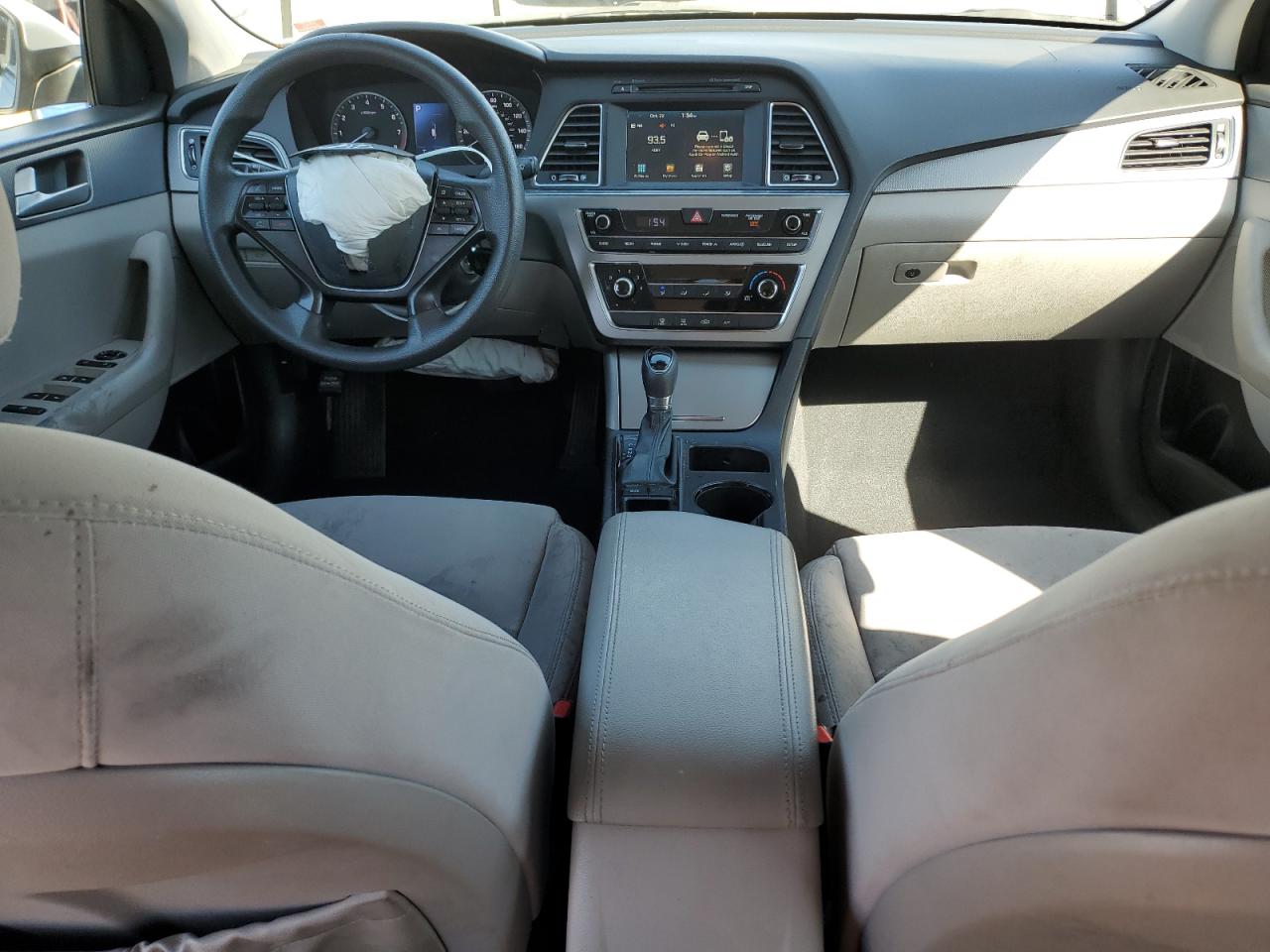 Lot #3302700015 2017 HYUNDAI SONATA SE