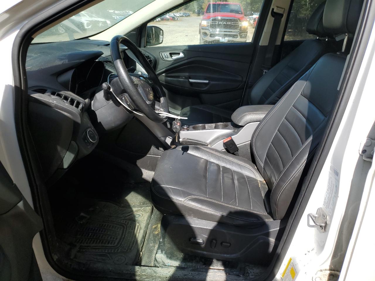 FORD ESCAPE SE