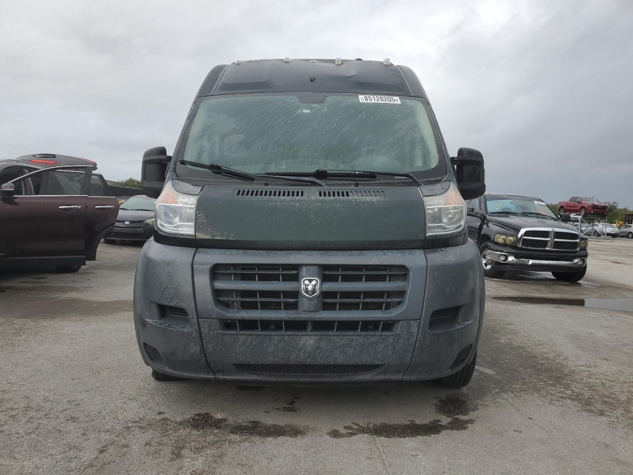 RAM PROMASTER 1500 HIGH