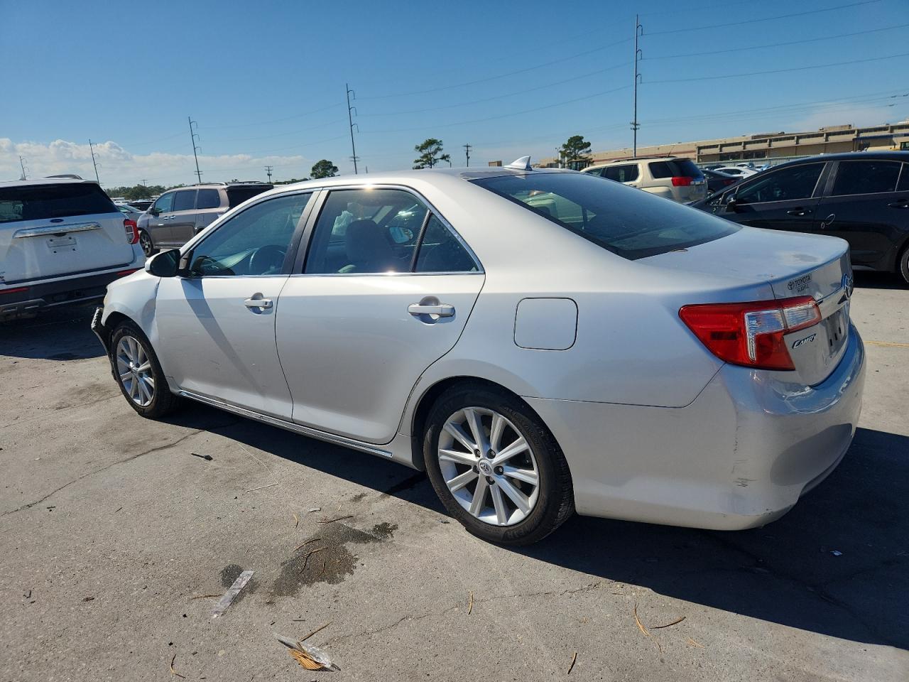 TOYOTA CAMRY SE