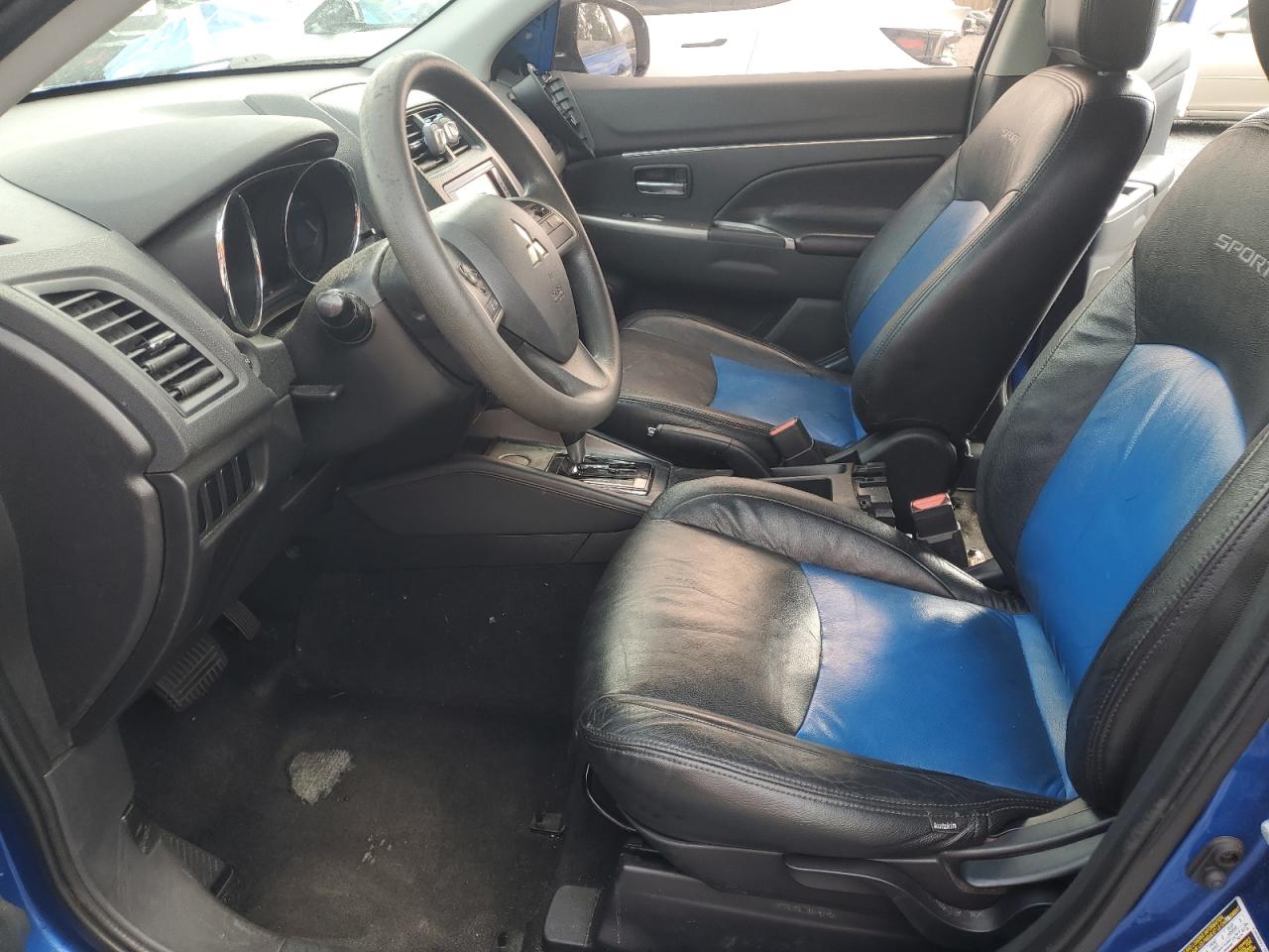 MITSUBISHI OUTLANDER ES