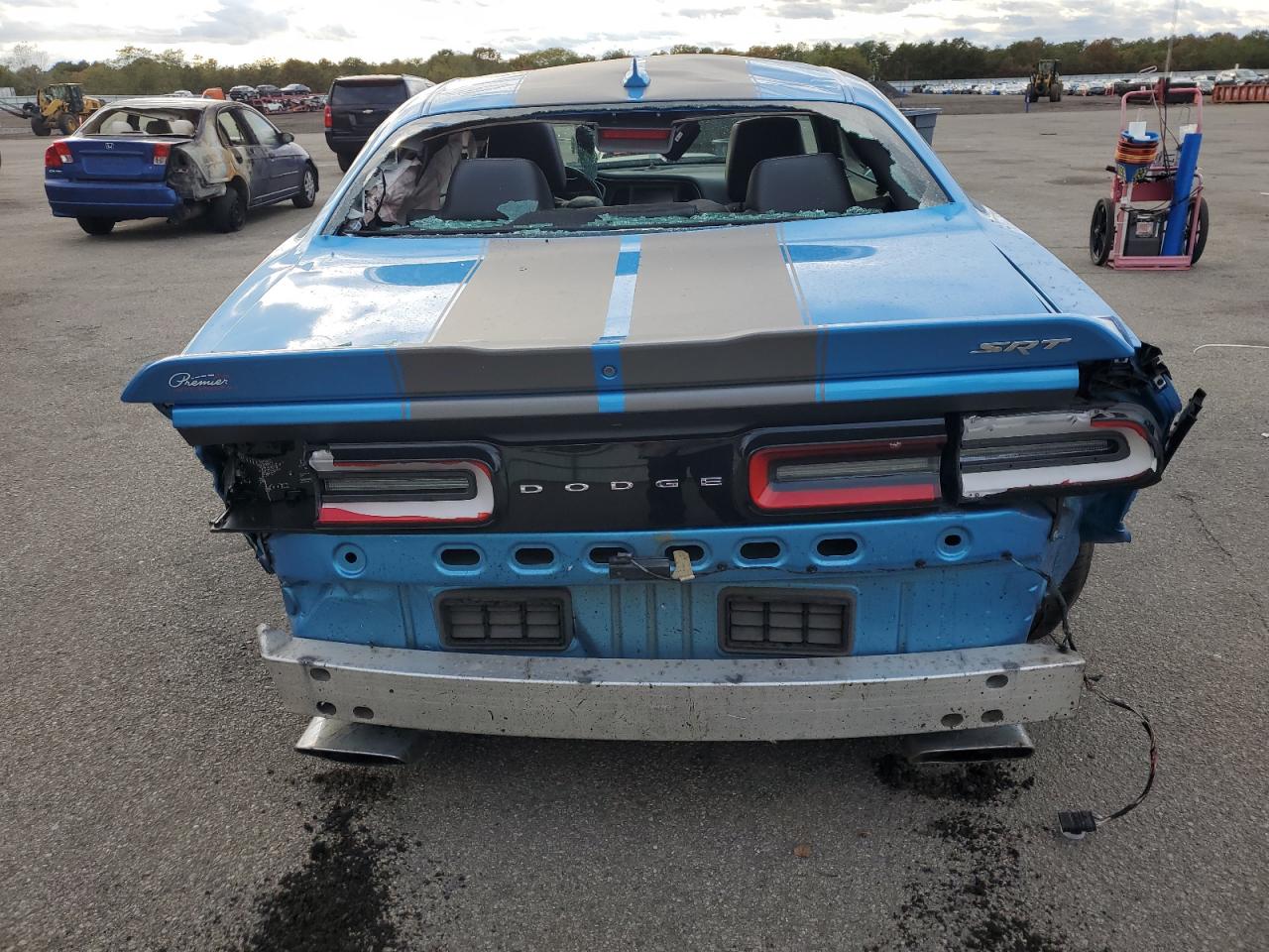 DODGE CHALLENGER SRT 392