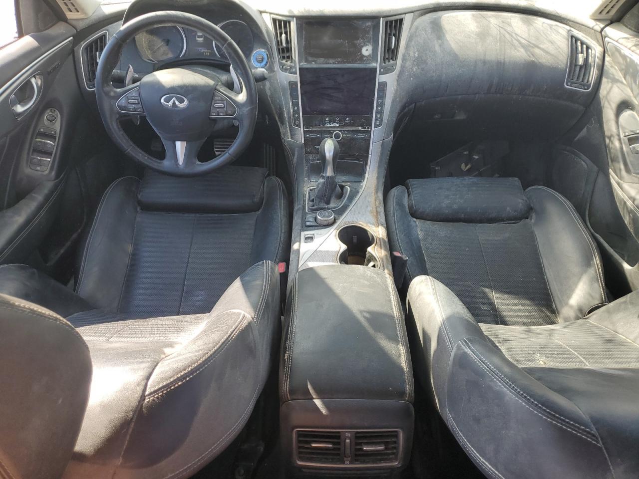 INFINITI Q50 RED SPORT 400