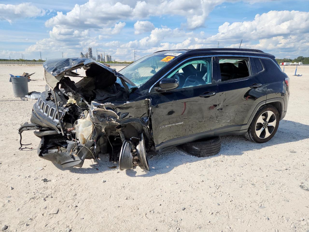 Lot #3291521930 2018 JEEP COMPASS LA