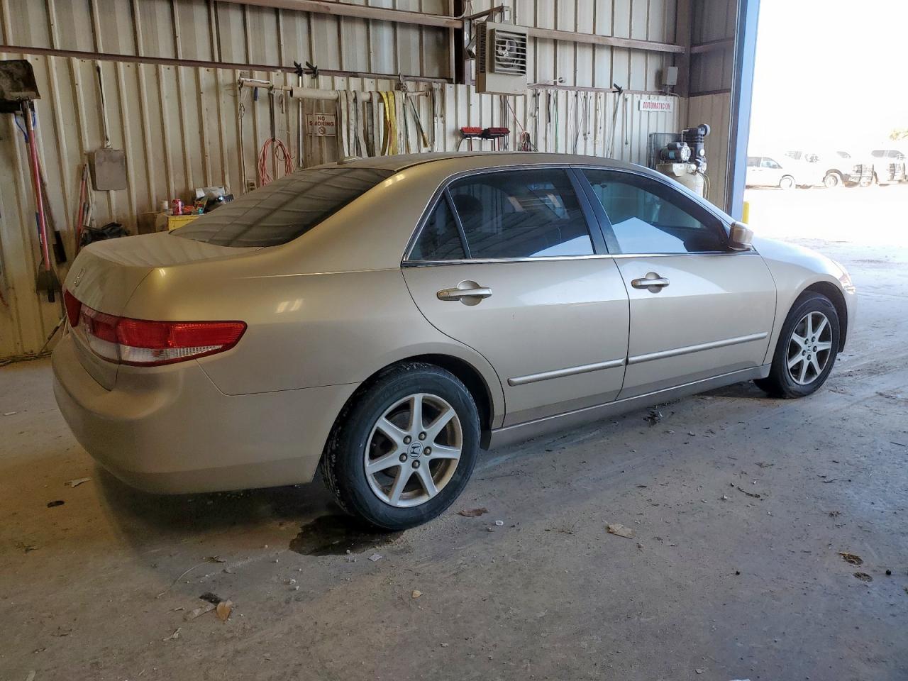 Lot #3288129336 2004 HONDA ACCORD EX