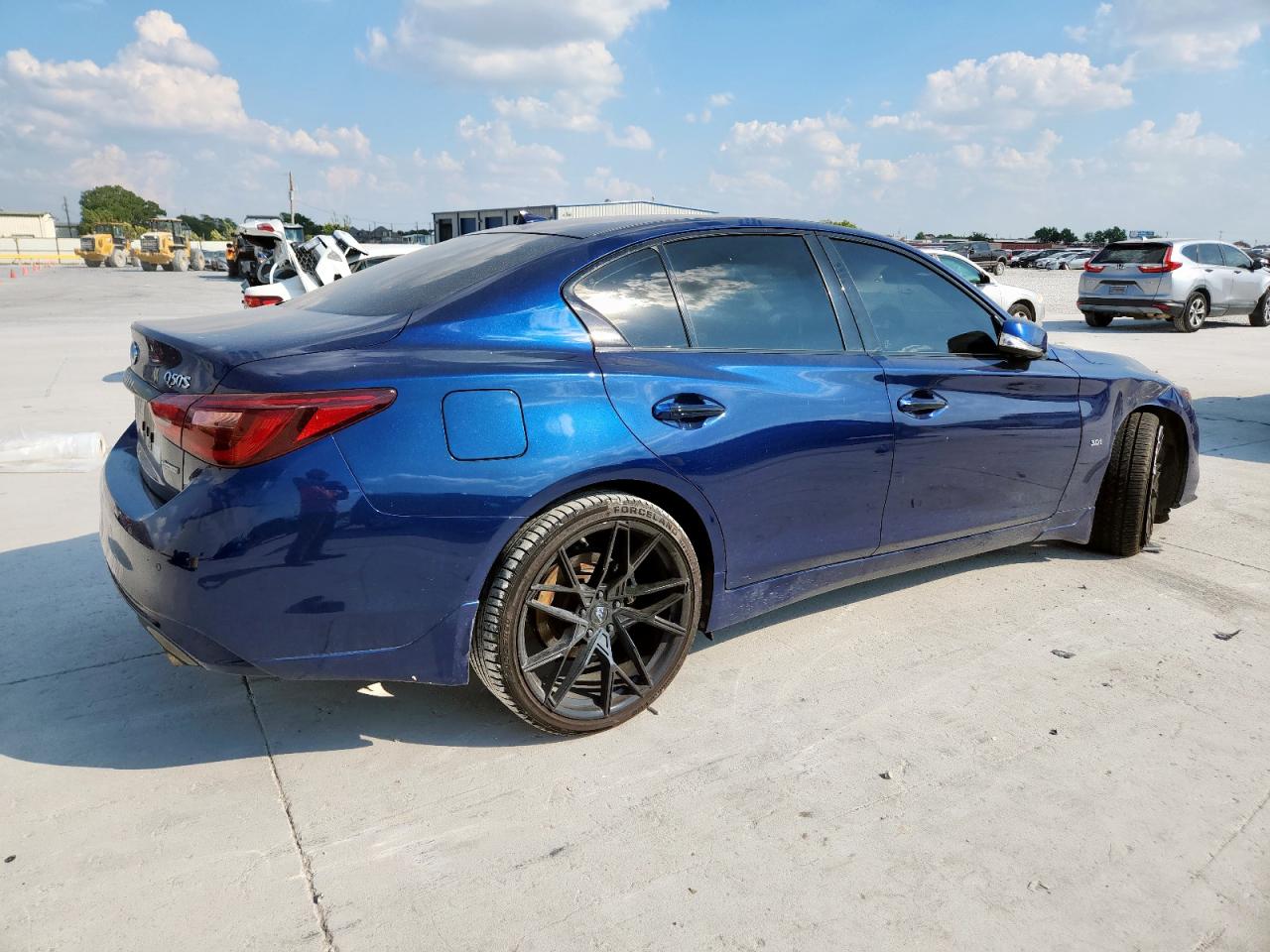 INFINITI Q50 LUXE