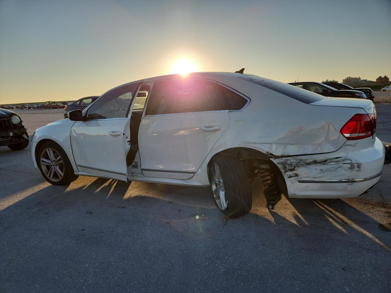 VOLKSWAGEN PASSAT SE