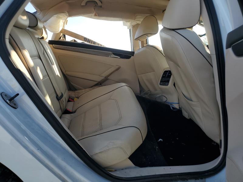 2017 VOLKSWAGEN PASSAT SE 1VWGT7A38HC003310