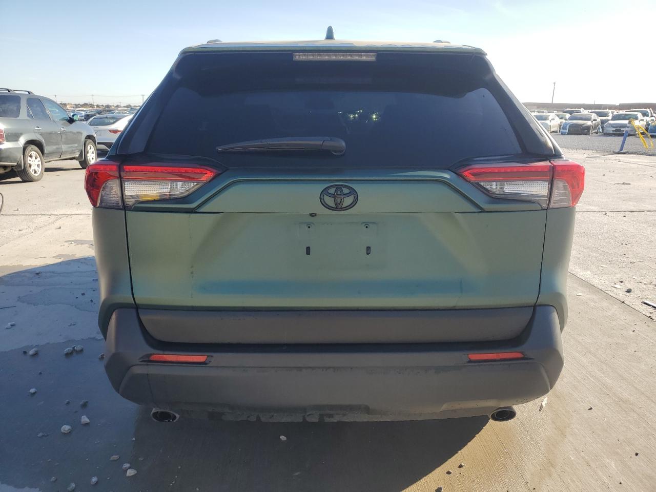 TOYOTA RAV4 XLE